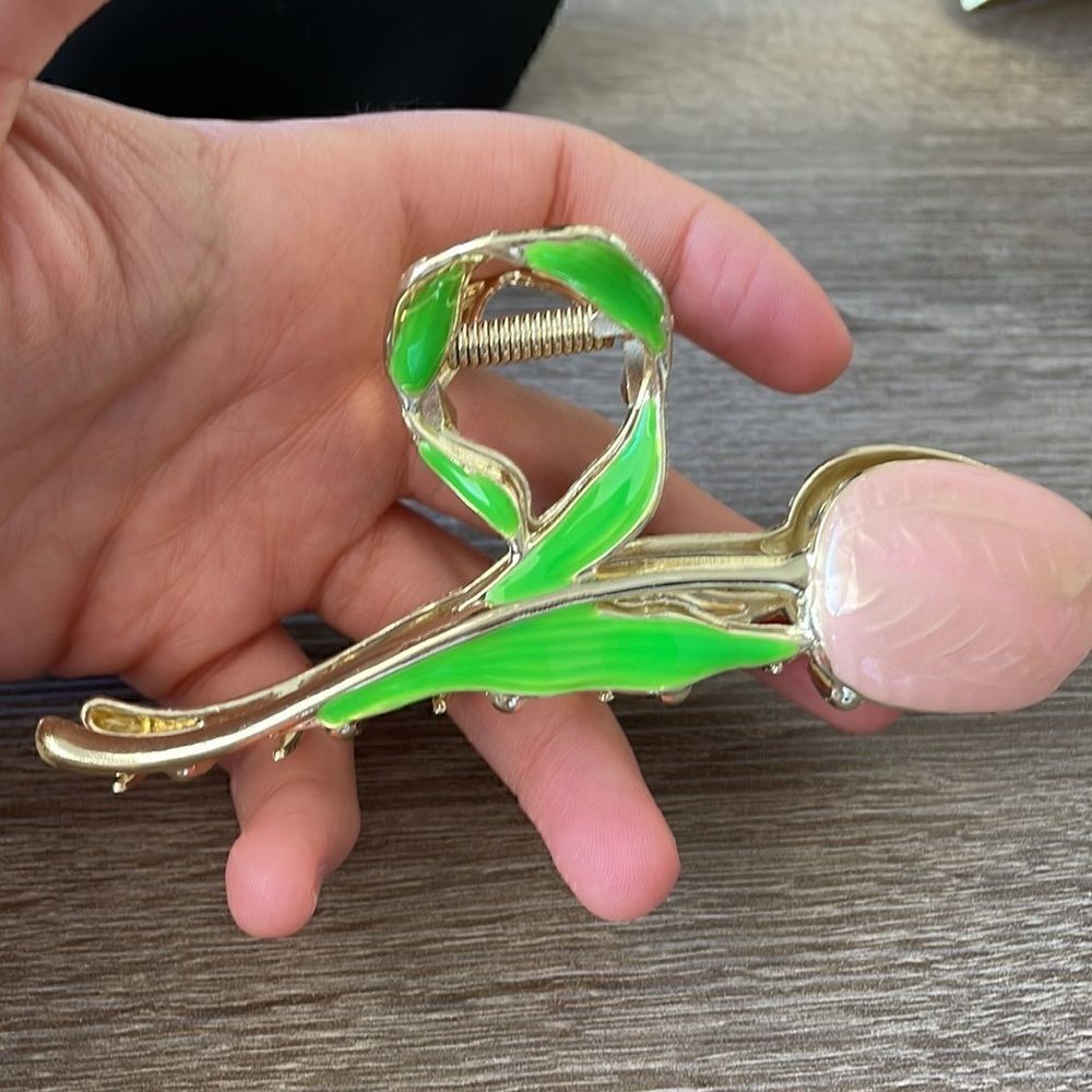 Tulip hair clip N63 - Picture 3 of 4